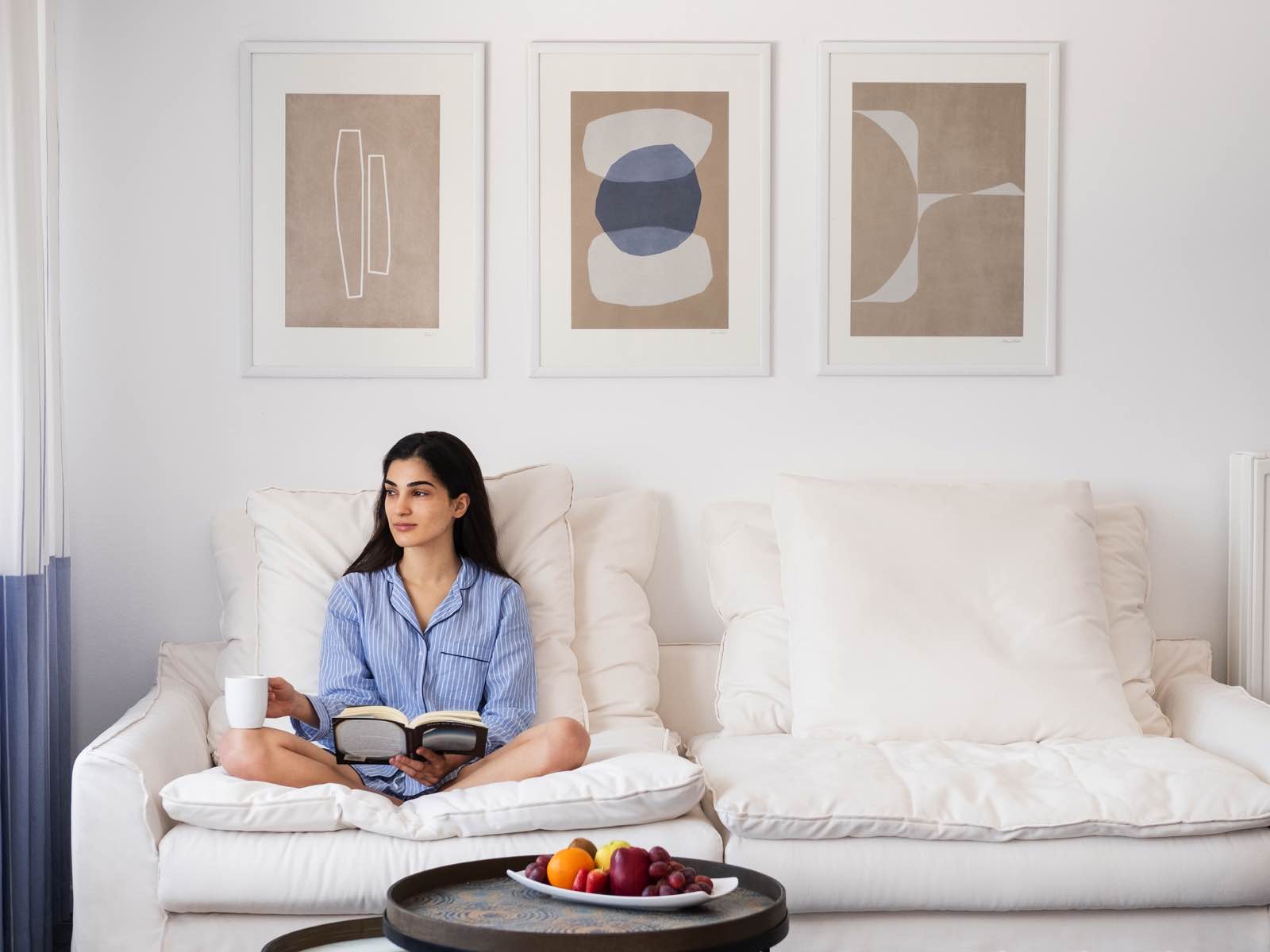 lilium hotel santorini honeymoon suite 05