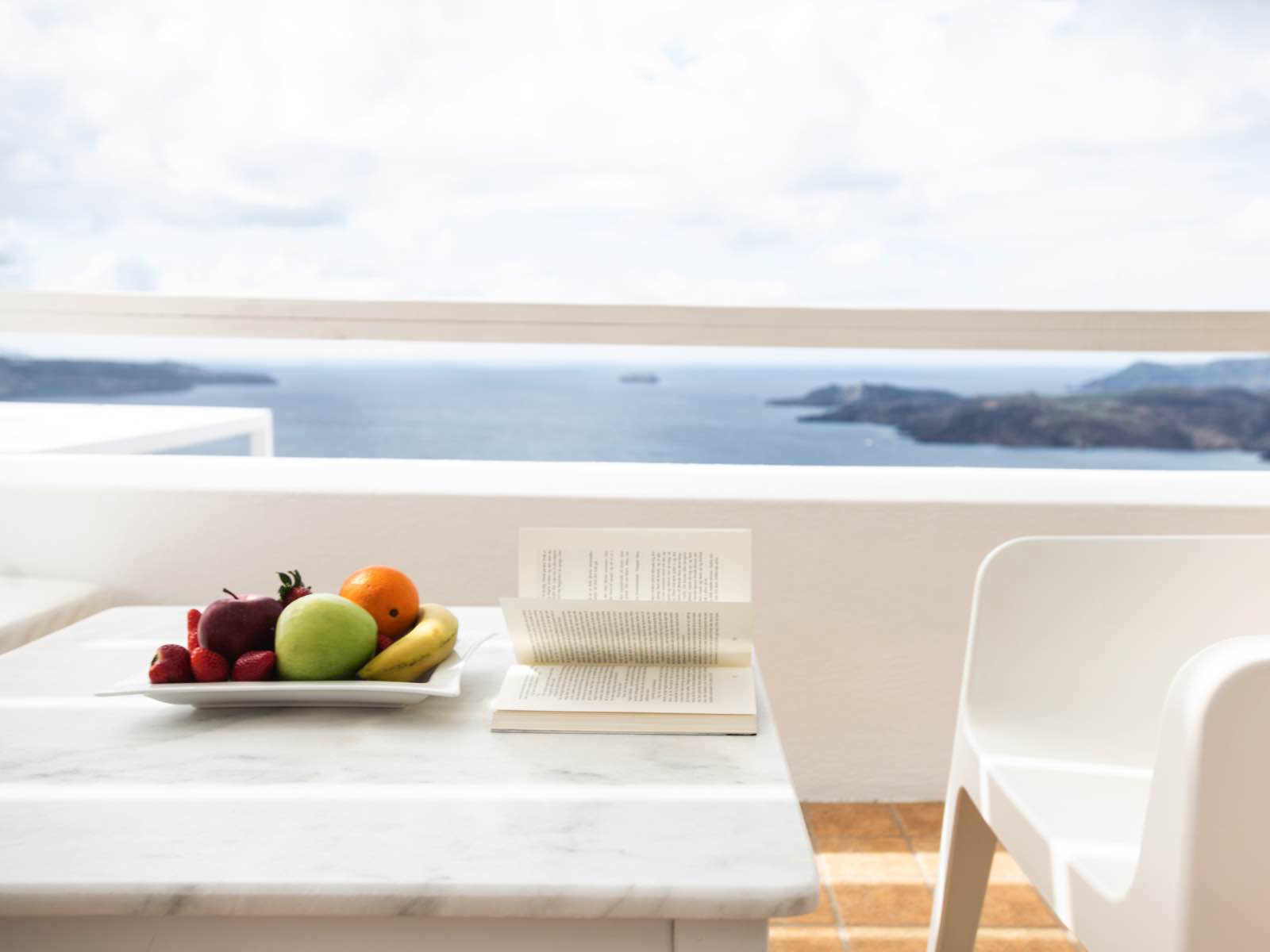 lilium hotel santorini standard room 04