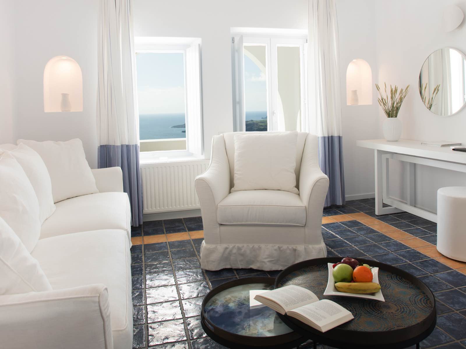 lilium hotel santorini suite 04